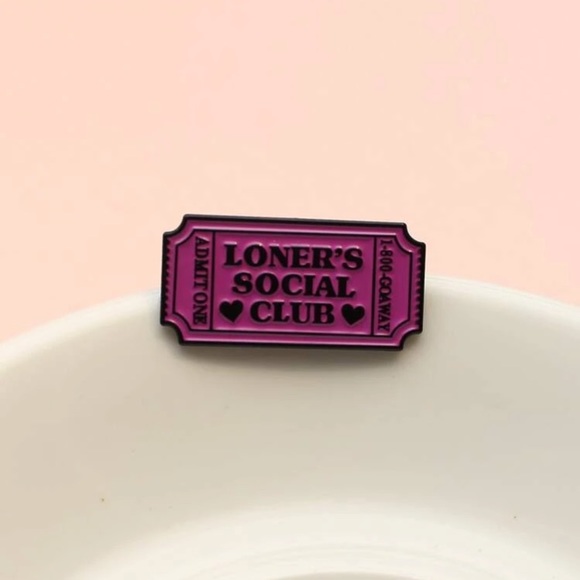 Jewelry - 🌻 Loner’s Social Club Letter Design Brooch